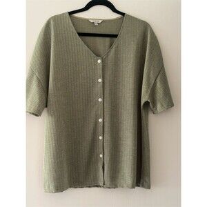 Yak & Yeti Top Womens L/XL Olive Green Ribbed Knit V-Neck Button Front